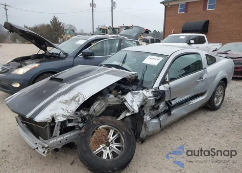 2007 Ford Mustang z USA, uszkodzony, nr VIN 1ZVFT80N875344844